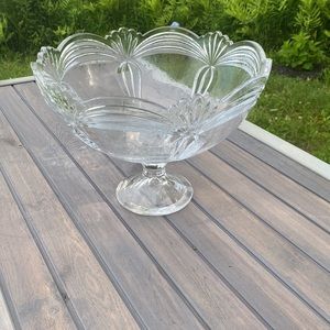 Crystal servingware cake pedestal and bowl